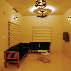 Sarovaram -beautiful Riverfront Holiday home